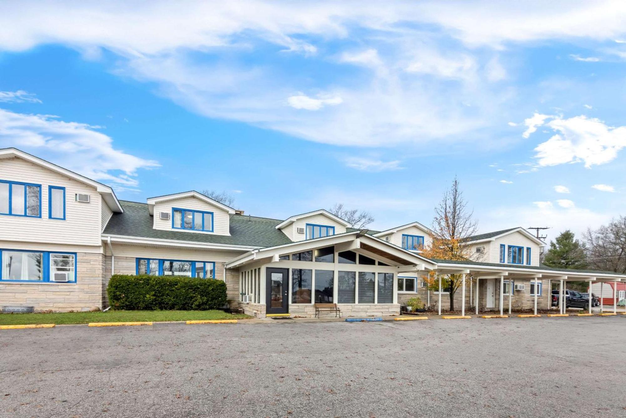 Rodeway Inn Formerly Camp Inn Lodge Oscoda Eksteriør billede